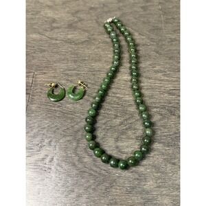 Beautiful Vintage Green Jade Beaded Necklace And 14KT Earrings Hoops